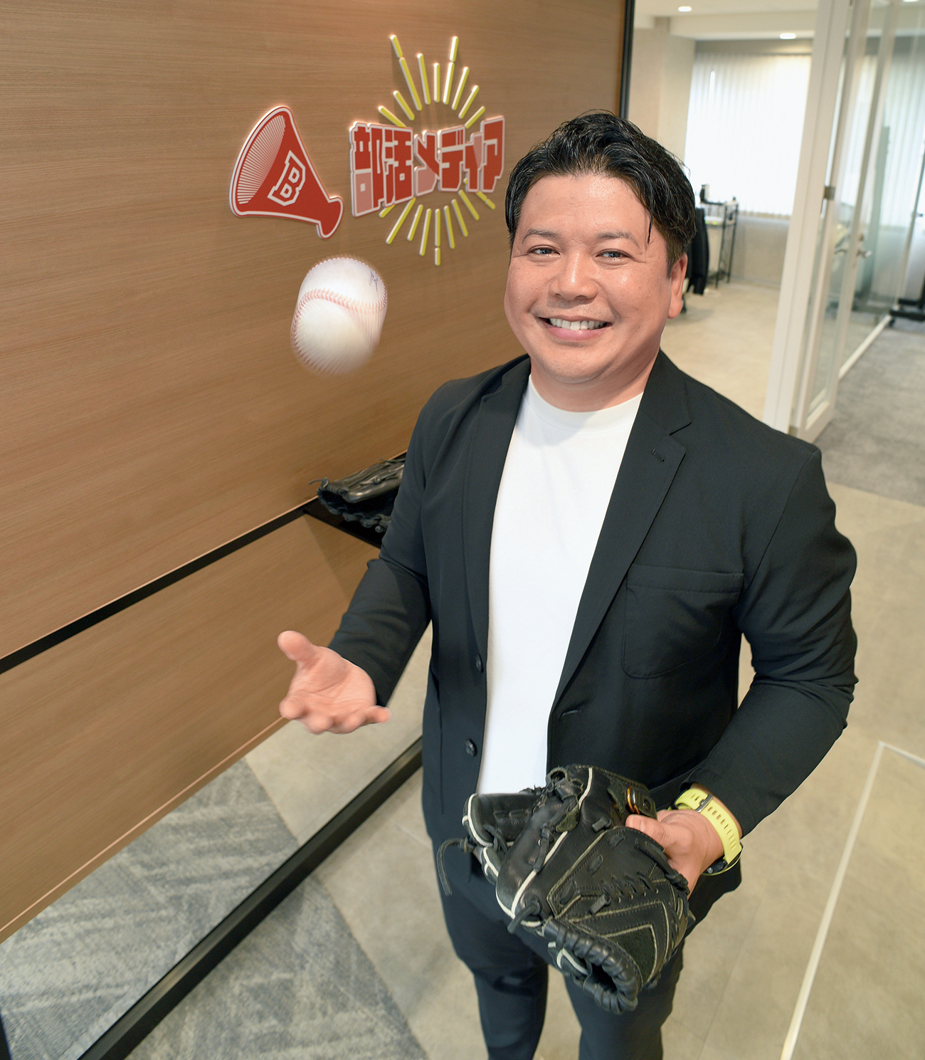 髙松新平